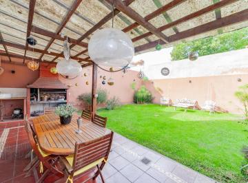 Casa · 340m² · 5 Ambientes · 2 Cocheras · Casa en Villa Pueyrredon
