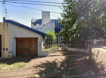 Casa · 187m² · 3 Dormitorios · 1 Cochera · Casa en Zona Hospital de Lujan