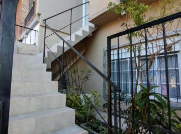 PH · 23m² · 2 Ambientes · Alquiler - PH 2 Ambientes, 1° Piso. Villa Adelina