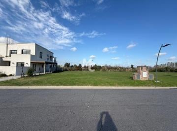 Terreno · 562m² · Terreno Al Río en Venta en El Canal