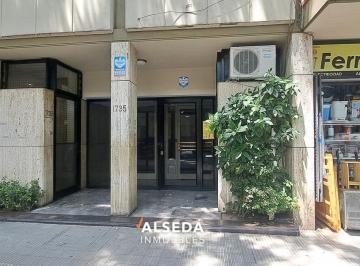Departamento · 35m² · 2 Ambientes · Departamento 1 Dormitorio Cercanía Al Rio.