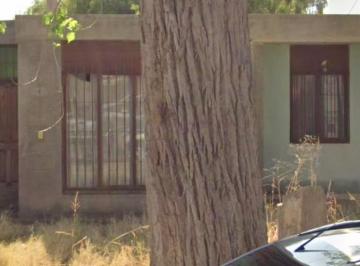 Terreno de 6 ambientes, San Juan · Venta Casa Tradicional Antisismica Amplio Terreno 1500 m² Capital Exelente Zona
