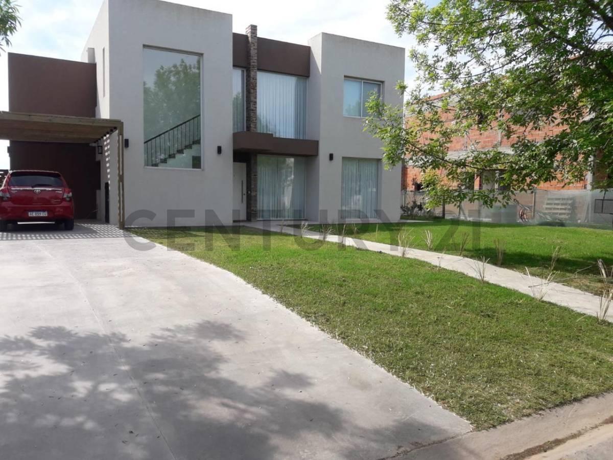 Av de los Lagos 100