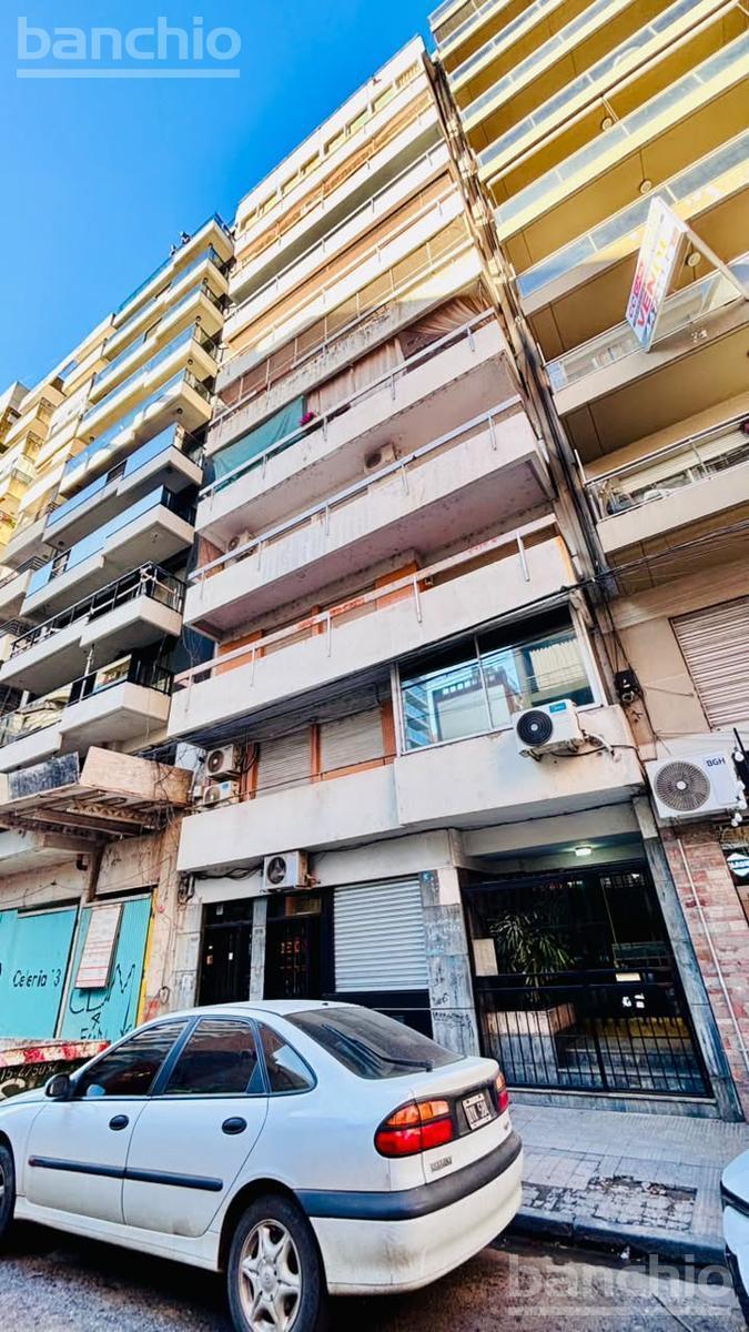 Corrientes al 1300