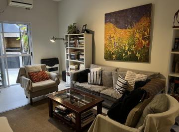 PH · 92m² · 4 Ambientes · Venta Excelente PH, Contrafrente, Olivos, Vicente López, Maipú, Residencial, Vigilancia