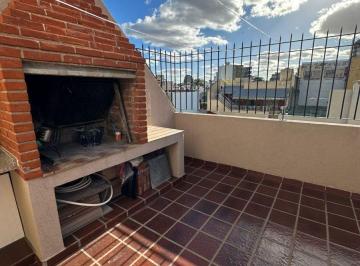 Casa de 4 ambientes, Mataderos · Hermoso Triplex 4 Amb Gje Patio Tza + Play Room