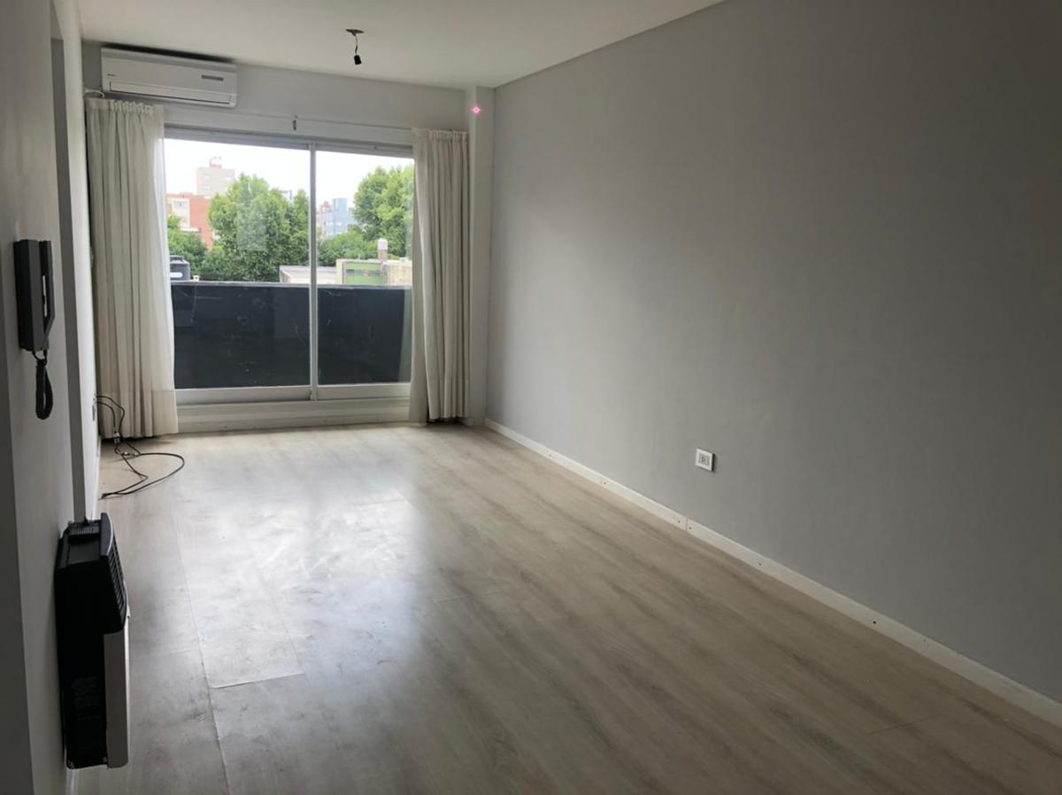 Ituzaingo 92 , 1 Dormitorio en Alquiler.-