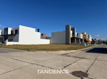 Terreno · 362m² · Lote en Venta Solares de Manantiales