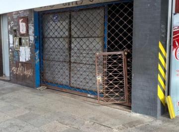 Local comercial · 40m² · 2 Ambientes · Local en Quilmes Centro Sobre Av H. Yrigoyen