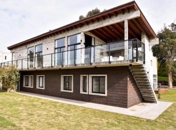 Casa · 200m² · 6 Ambientes · Exclusiva Casa en Costa Esmeralda – Barrio Golf II