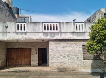 Casa · 299m² · 5 Ambientes · 1 Cochera · Inmueble en Venta, Ideal Para Inversión Emprendimiento Gastronómico