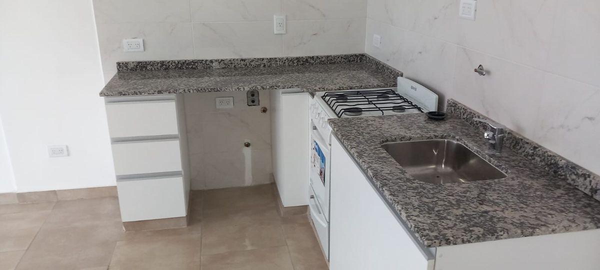 Duarte Quirós 2136