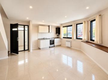 PH · 59m² · 2 Ambientes · 1 Cochera · PH 2 Ambientes con Cochera