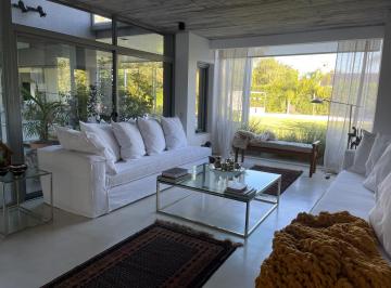 Casa · 400m² · 11 Ambientes · 4 Cocheras · Casa Alquiler Barranquitas