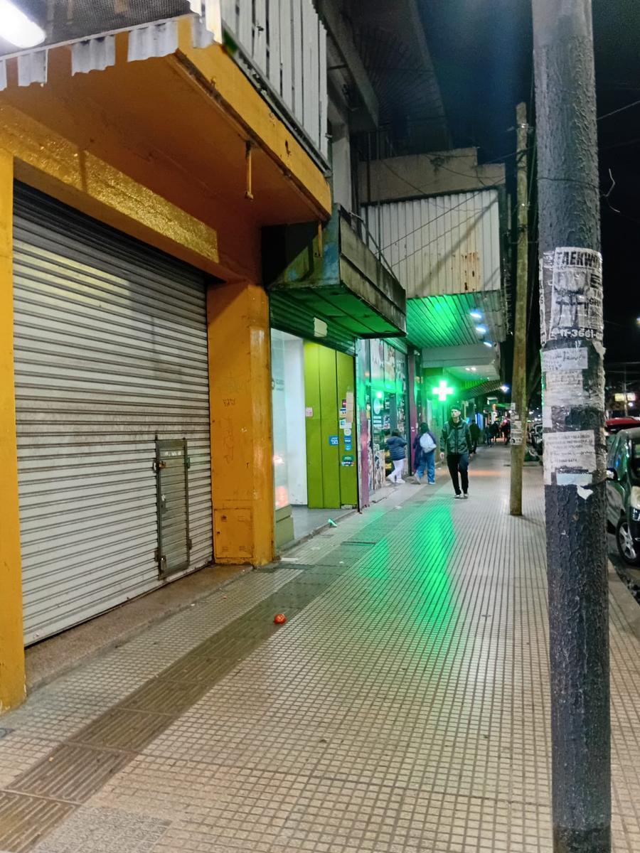 Velez Sarfield al 4600, Munro, Vicente López