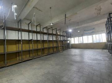 Depósito · 1536m² · Oportunidad Única: Edificio Industrial | Listo Para Usar