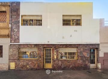 Casa · 71m² · 3 Ambientes · Venta | Permuta - Casa de 2 Dorm. - Echesortu, Rosario.