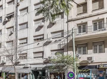 Departamento · 33m² · 2 Ambientes · Vicente López y Rodríguez Peña - Departamento de 2 Ambientes C/ Balcón en La Mejor Zona de Recoleta