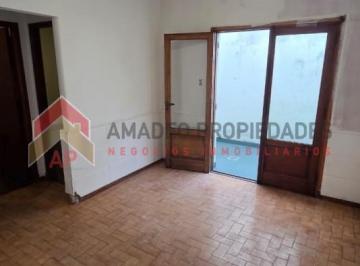 PH · 63m² · 3 Ambientes · Dpto PH 3 Amb con Pequeño Patio y Terraza Transitable en Muy Buena Ubicacion: Riobamba 1080, Temperl