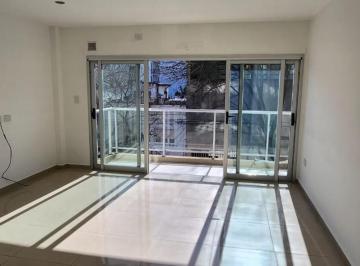 Departamento · 70m² · 3 Ambientes · Departamento en Alquiler - 2 Dorm. 1 Baño - La Plata