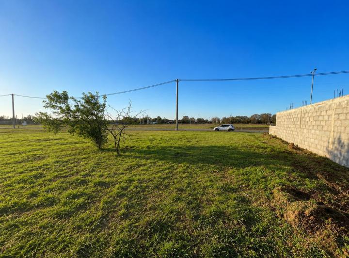 Terreno · 255m²