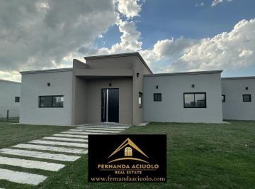 Casa · 156m² · 4 Ambientes · Casa en Venta en Barrio San Felipe