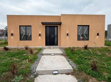 Casa · 94m² · 3 Ambientes · 4 Cocheras · Casa en Venta - Ingeniero Maschwitz