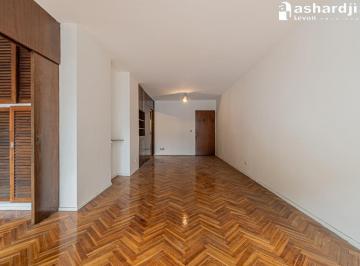 Departamento · 90m² · 4 Ambientes · 4 Ambientes con Dependencia Frente a La Plaza Alf José m. Sobral.