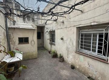 PH · 77m² · 3 Ambientes · PH 3 Ambientes a Reciclar en Barracas Venta