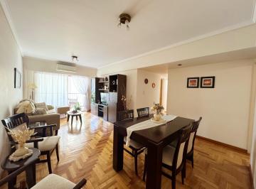 Departamento · 84m² · 4 Ambientes · Venta de Departamento Semipiso 4 Ambientes con Balcón y Baulera en Caballito