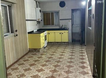 PH de 3 ambientes, Avellaneda · Departamento de 3 Ambientes en Alquiler