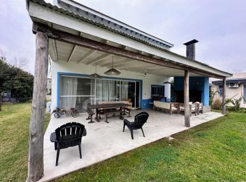 Casa · 148m² · 4 Ambientes · 1 Cochera · Alquiler Temporal de Polo Casa de 3 Dorm. en La Emilia - Pilar