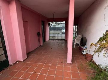 Casa · 233m² · 5 Ambientes · Casa en Castelar