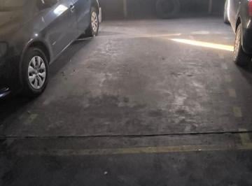 Garage · Cochera en Barrio Norte