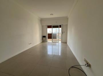 Departamento · 45m² · 3 Ambientes · Alquiler, Dpto 2 Amb, Frente, Lanus Centro