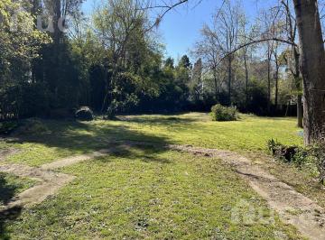 Terreno · 800m² · Venta | Excelente Terreno Arbolado C/todos Los Servicios| Barrio La Bota