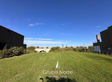 Terreno · 858m² · Lote Al Agua en Venta en Marinas, Puertos de Escobar.