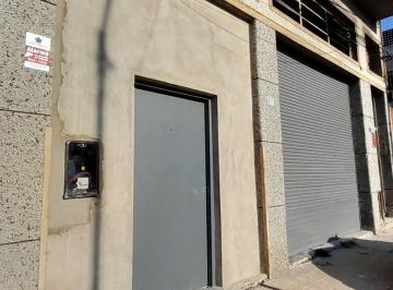 Bodega-Galpón · 220m² · Alquiler Galpon - San Martin - Villa Lynch