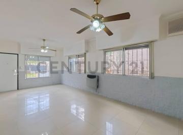 PH · 68m² · 3 Ambientes · Venta PH 3 Ambientes Luminoso Al Frente con Entrada Independiente, Parrilla y Terraza Edificable