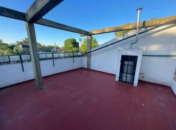 Departamento de 2 ambientes, Almirante Brown · Departamento en Alquiler con Hermosa Terraza