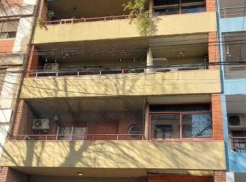 Departamento · 112m² · 5 Ambientes · 1 Cochera · Piso de 5 Ambientes en Venta en Floresta, con Terraza Propia, Quincho, Parrilla y Cochera!