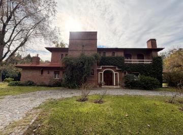 Casa · 359m² · 6 Ambientes · Venta Casa en Barrio Los Cardales Country Club