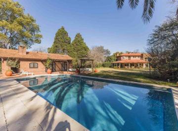 Casa · 359m² · 6 Ambientes · Venta Casa en Barrio Los Cardales Country Club