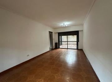Casa · 80m² · 4 Ambientes · 1 Cochera · Alquler Duplex 4 Ambientes Saenz y Alvear Lomas de Zamora