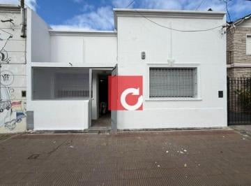 Casa de 4 ambientes, La Plata · Venta de Casa en Calle 60 N 1888 E 132 y 133 - Los Hornos