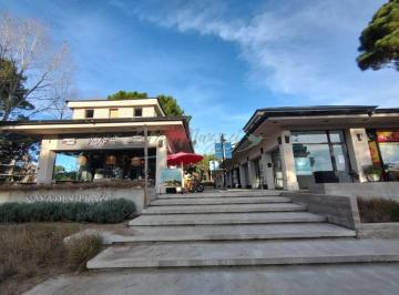 Local comercial · 84m² · 2 Ambientes · Local en Alquiler - Pinamar