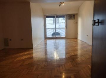 Departamento de 4 ambientes, Flores · Flores Norte Timbo 1800 Piso de 4 Ambientes con Dependencia Balcón Patio Esp Cochera