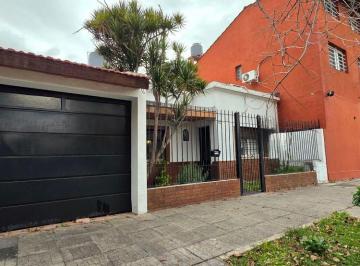 Casa de 5 ambientes, Lomas de Zamora · Casa en Venta 3 Dorm. con Parque Parque