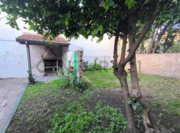 PH · 45m² · 3 Ambientes · PH 3 Ambientes con Gran Jardín, Parrilla y Sin Expensas – Villa del Parque