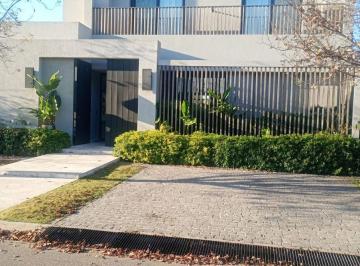 Casa de 6 ambientes, Pilar · A Estrenar · Casa Excelente Calidad de Materiales y Diseño